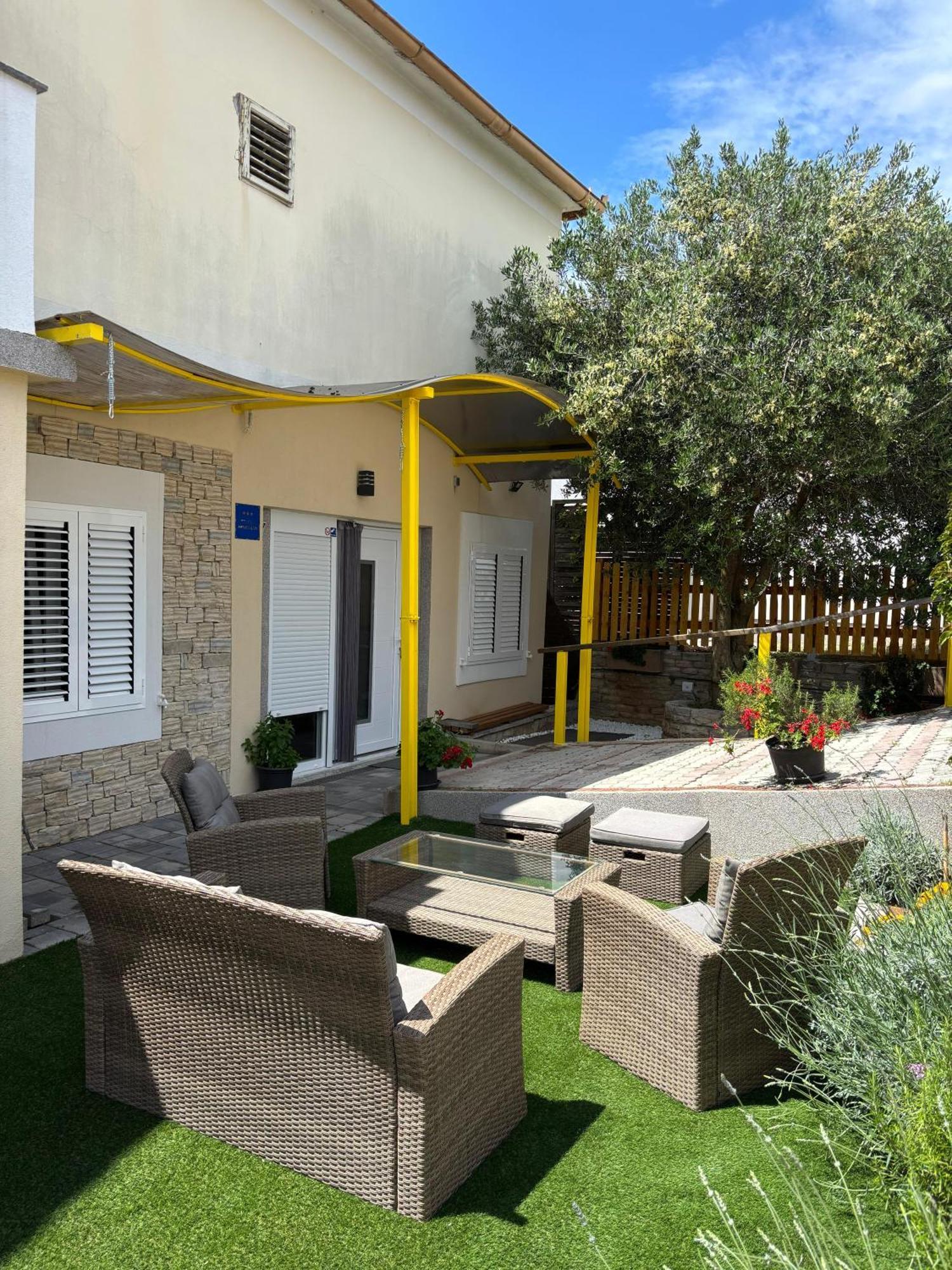 Studio Apartman Sedmica Zadar Extérieur photo